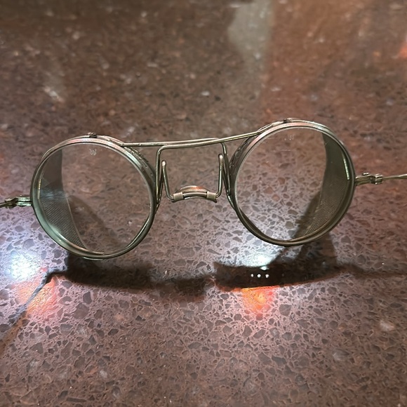 Safety glasses vintage great for riding motorcycle as well from 1940 - Picture 5 of 8